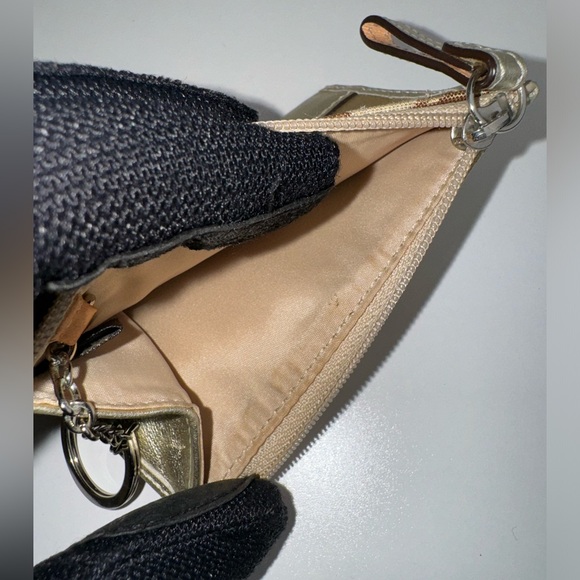 Coach Outlet Wallet with key ring - Picture 5 of 6